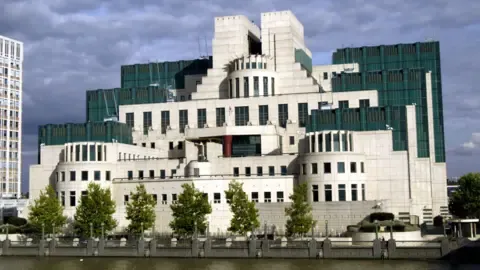 The UK's Secret Intelligence Service Launches Deep Web Portal to Attract Intelligence Sources in Russia